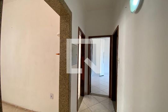 Corredor de apartamento à venda com 2 quartos, 62m² em Todos Os Santos, Rio de Janeiro