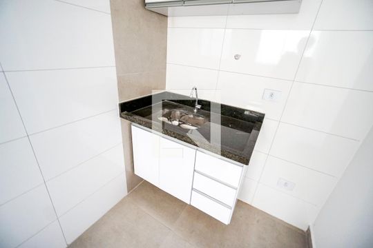 Pia de apartamento para alugar com 1 quarto, 30m² em Vila Esperança, São Paulo