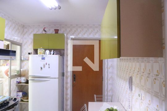 Cozinha de apartamento à venda com 3 quartos, 110m² em Perdizes, São Paulo