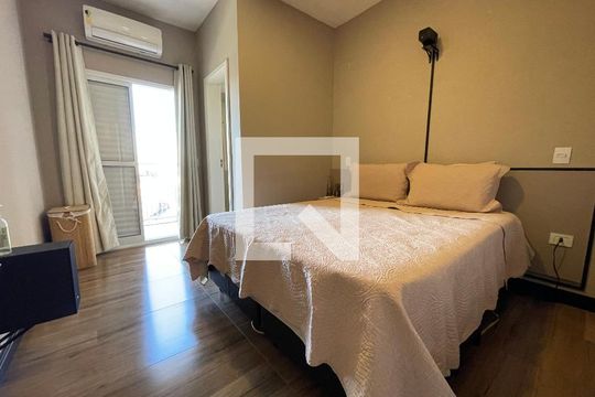 Suíte de casa para alugar com 2 quartos, 91m² em Rio Pequeno, São Paulo
