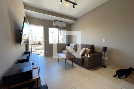 Sala de casa para alugar com 2 quartos, 91m² em Rio Pequeno, São Paulo