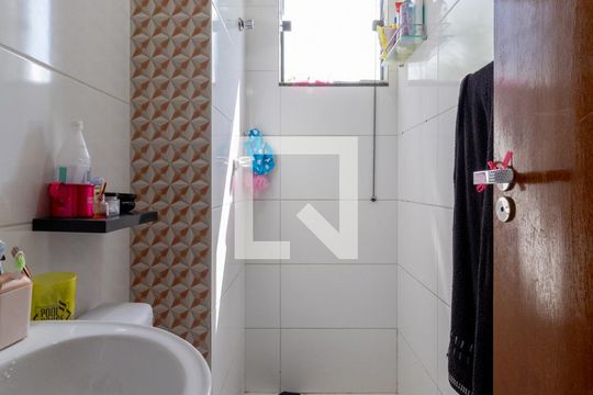 Banheiro de apartamento à venda com 2 quartos, 49m² em Jardim Belem, São Paulo