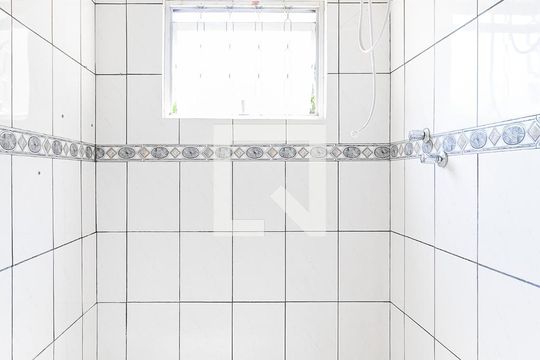 Banheiro 1 de casa à venda com 4 quartos, 360m² em Parque Maracana, Contagem