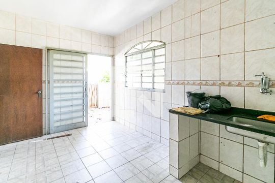 Cozinha de casa à venda com 4 quartos, 360m² em Parque Maracana, Contagem