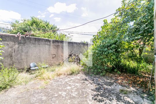 Vista Área de Serviço de casa à venda com 4 quartos, 360m² em Parque Maracana, Contagem