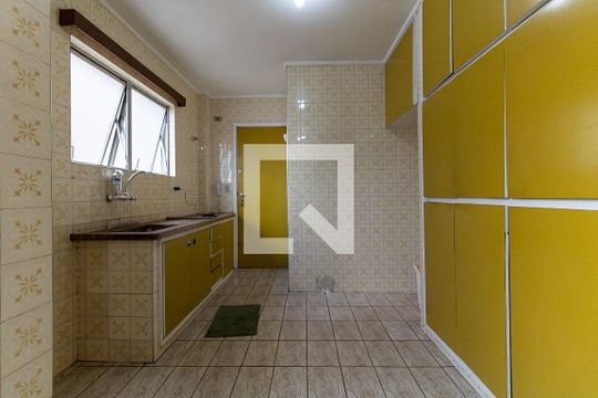 Cozinha de apartamento para alugar com 3 quartos, 127m² em Liberdade, São Paulo