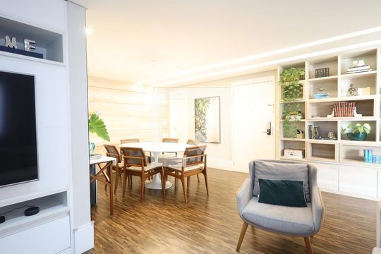 Sala de TV/ Sala de Jantar de apartamento à venda com 2 quartos, 125m² em Jardim Vazani, São Paulo