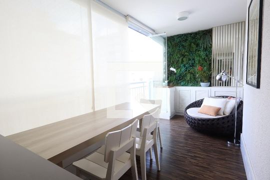 Varanda da Sala de apartamento à venda com 2 quartos, 125m² em Jardim Vazani, São Paulo