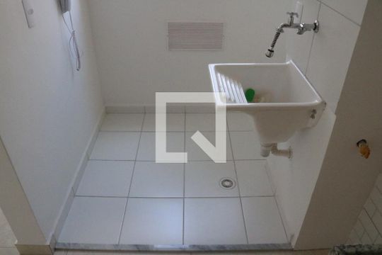 Cozinha e Área de Serviço de apartamento à venda com 2 quartos, 38m² em Água Branca, São Paulo