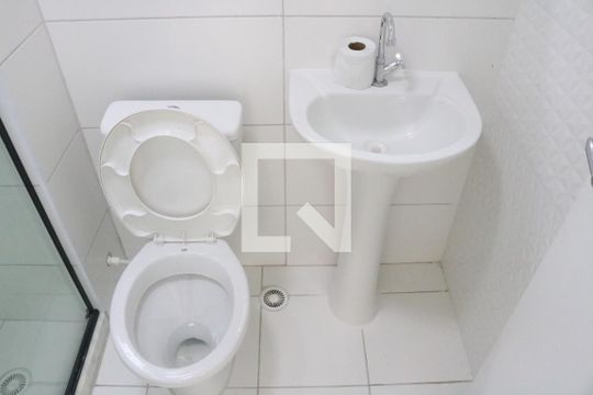 Banheiro de apartamento à venda com 2 quartos, 38m² em Água Branca, São Paulo
