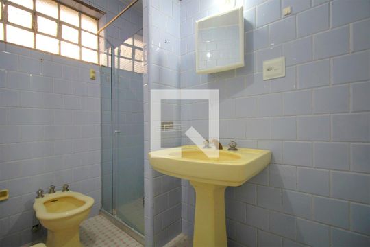 Banheiro de apartamento à venda com 2 quartos, 90m² em Santo Agostinho, Belo Horizonte