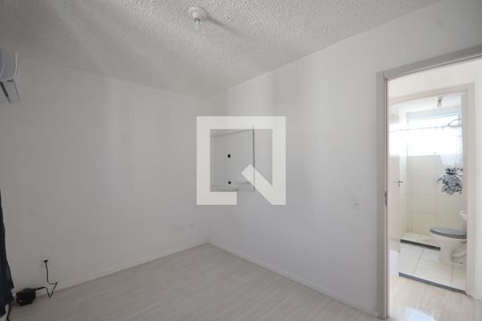 Quarto 1 de apartamento para alugar com 2 quartos, 40m² em Guaratiba, Rio de Janeiro
