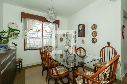 Sala de Jantar de casa à venda com 3 quartos, 180m² em Três Figueiras, Porto Alegre