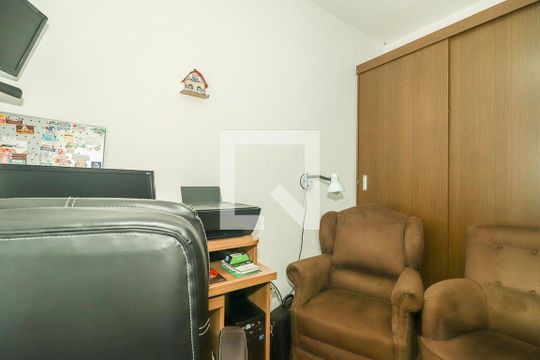 Quarto de casa à venda com 3 quartos, 180m² em Três Figueiras, Porto Alegre