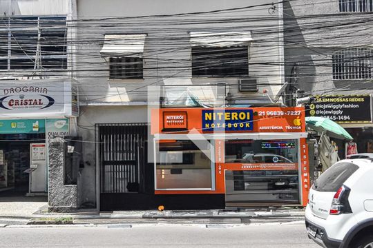 Fachada  de casa à venda com 4 quartos, 120m² em Icaraí, Niterói