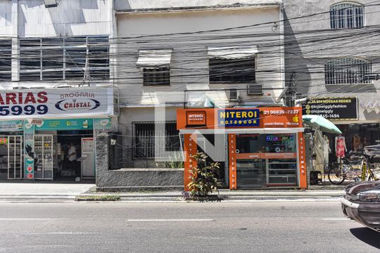Fachada  de casa à venda com 4 quartos, 120m² em Icaraí, Niterói