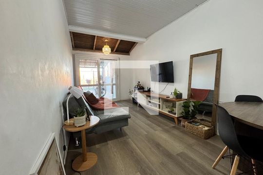 Casa à venda com 2 quartos, 180m² em Santos Dumont, São Leopoldo