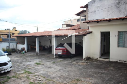 Área comum de casa à venda com 4 quartos, 320m² em Novo Eldorado, Contagem