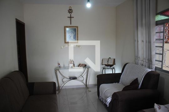 Sala de casa à venda com 4 quartos, 320m² em Novo Eldorado, Contagem