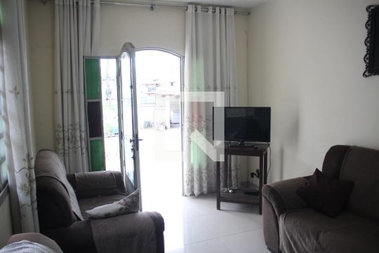 Sala de casa à venda com 4 quartos, 320m² em Novo Eldorado, Contagem
