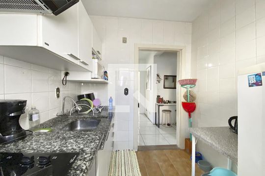 Cozinha e Área de Serviço de apartamento para alugar com 1 quarto, 40m² em Centro, São Leopoldo