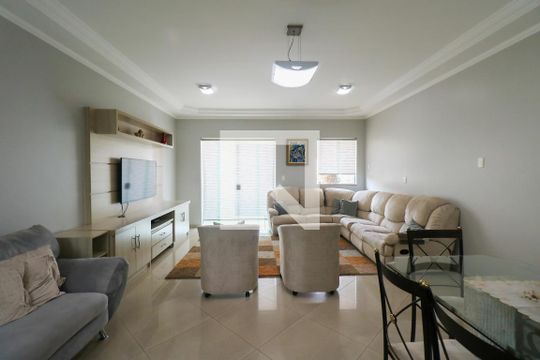 Sala de casa à venda com 3 quartos, 282m² em Osvaldo Cruz, São Caetano do Sul