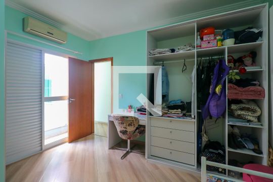Suíte 2 de casa à venda com 3 quartos, 282m² em Osvaldo Cruz, São Caetano do Sul