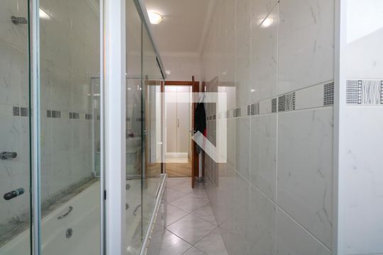 Banheiro da Suíte 1 de casa à venda com 3 quartos, 282m² em Osvaldo Cruz, São Caetano do Sul