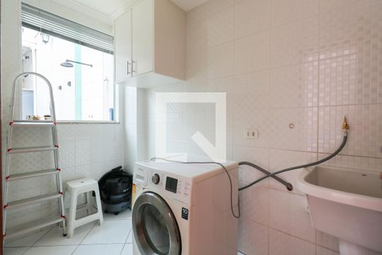 Área de Serviço de casa à venda com 3 quartos, 282m² em Osvaldo Cruz, São Caetano do Sul