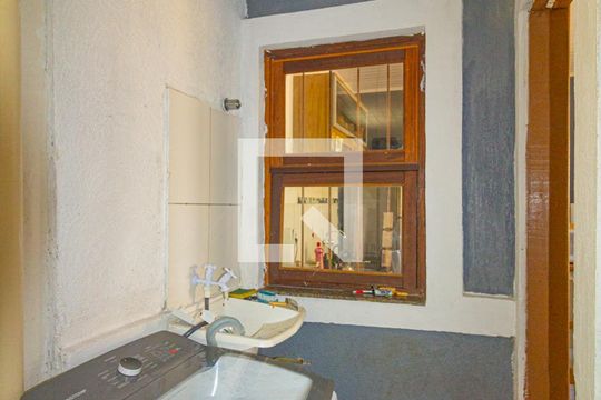 Área de Serviço de casa à venda com 1 quarto, 150m² em São José, Canoas