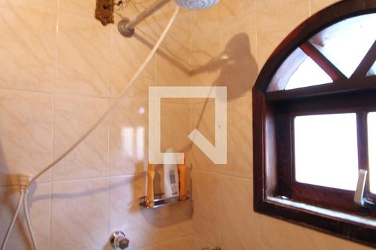 Casa 2 - Banheiro de casa à venda com 5 quartos, 300m² em Vila Medeiros, São Paulo