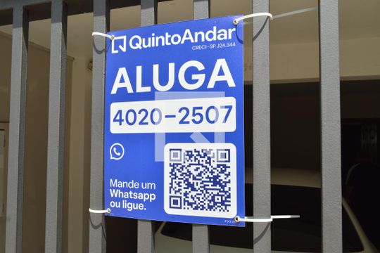 Plaquinha de casa à venda com 3 quartos, 120m² em Vila Dom Pedro I, São Paulo