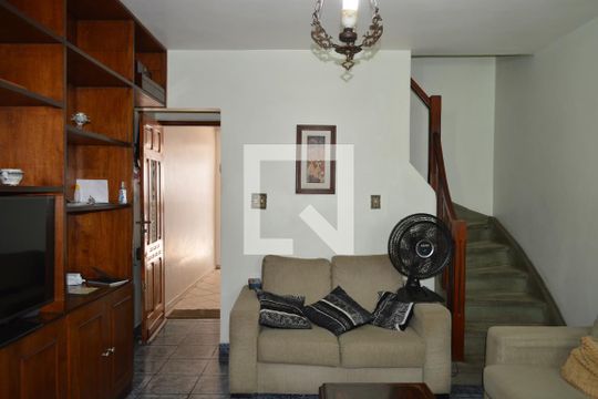 Sala de casa à venda com 3 quartos, 120m² em Vila Dom Pedro I, São Paulo