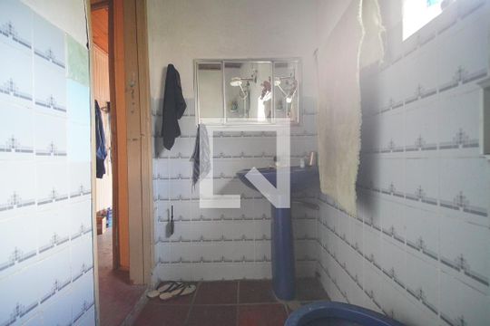 Banheiro de casa para alugar com 2 quartos, 380m² em Industrial, Novo Hamburgo