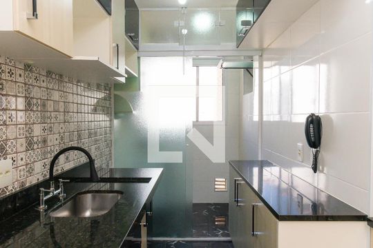 Cozinha de apartamento para alugar com 3 quartos, 60m² em Vila Alpina, São Paulo