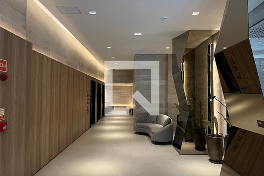 Hall de entrada de apartamento para alugar com 1 quarto, 45m² em Perdizes, São Paulo