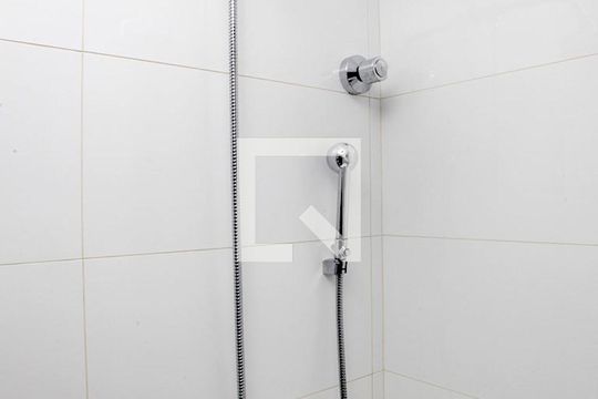 Banheiro 2 de apartamento à venda com 3 quartos, 234m² em Centro Histórico, Porto Alegre