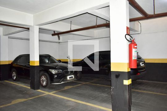 Garagem de apartamento à venda com 4 quartos, 185m² em Vila da Saúde, São Paulo