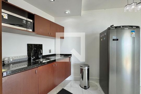 Cozinha de apartamento à venda com 1 quarto, 52m² em Barra da Tijuca, Rio de Janeiro