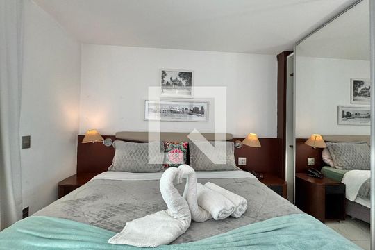 Quarto de apartamento à venda com 1 quarto, 52m² em Barra da Tijuca, Rio de Janeiro