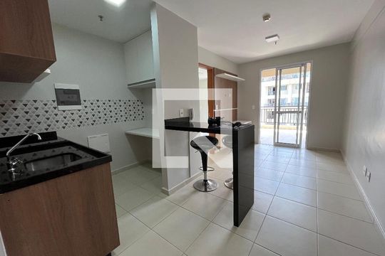 Apartamento para alugar com 1 quarto, 48m² em Csg 3, Brasília