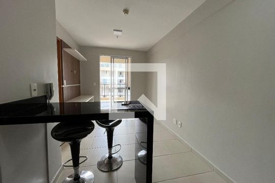 Sala de apartamento para alugar com 1 quarto, 48m² em Csg 3, Brasília