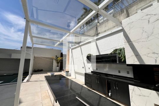 Área comum de casa à venda com 4 quartos, 1200m² em Jacarepaguá, Rio de Janeiro