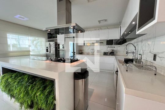 cozinha 2 de casa à venda com 4 quartos, 1200m² em Jacarepaguá, Rio de Janeiro