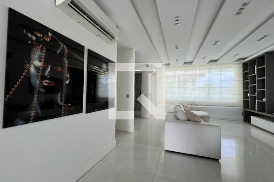 Sala 2 de casa à venda com 4 quartos, 1200m² em Jacarepaguá, Rio de Janeiro
