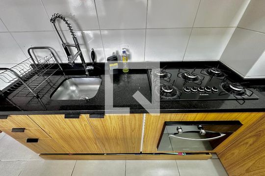 Cozinha de apartamento à venda com 2 quartos, 34m² em Santo Amaro, São Paulo