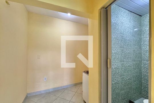 Sala e Cozinha de casa à venda com 1 quarto, 22m² em Vargem Grande, Rio de Janeiro