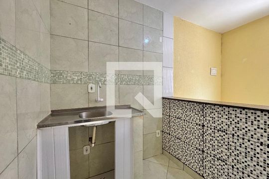 Sala e Cozinha de casa para alugar com 1 quarto, 28m² em Vargem Grande, Rio de Janeiro