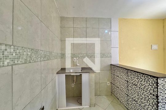 Sala e Cozinha de casa para alugar com 1 quarto, 28m² em Vargem Grande, Rio de Janeiro