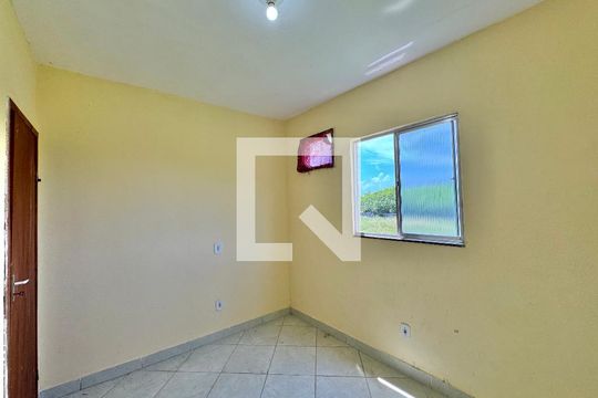 Quarto de casa para alugar com 1 quarto, 28m² em Vargem Grande, Rio de Janeiro
